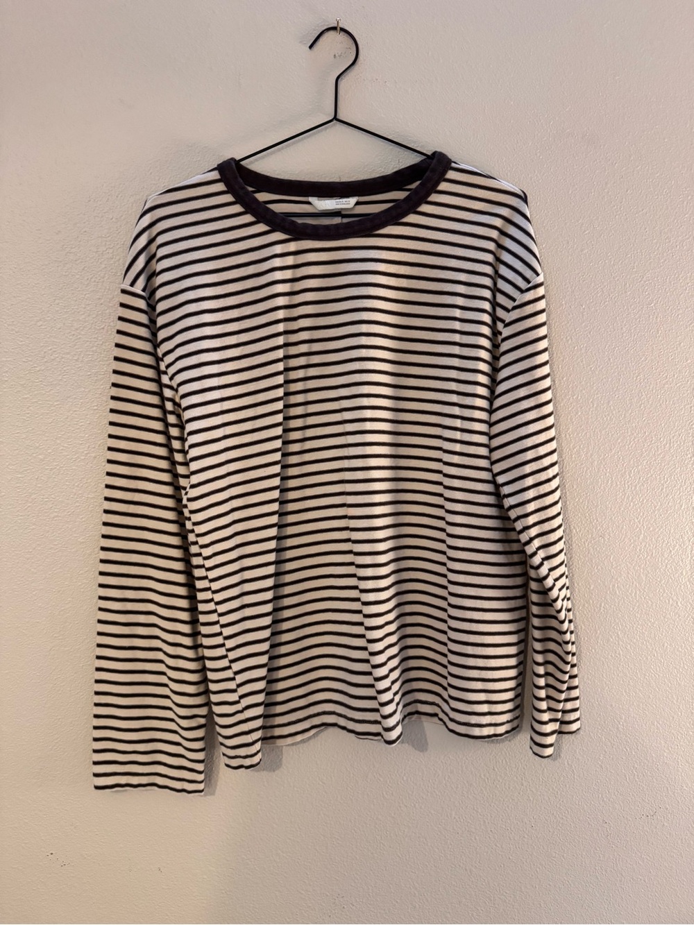 Zara Black & Cream Striped Long-Sleeve Crew Neck Shirt